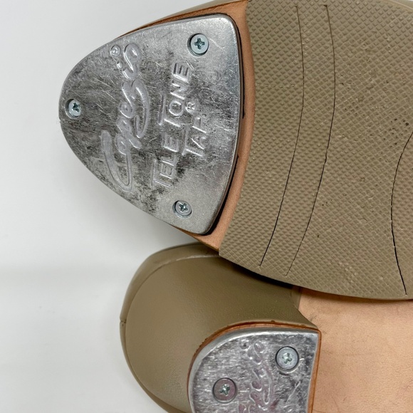 Capezio Beige Leather Mary Jane Tap Shoes - Picture 11 of 16